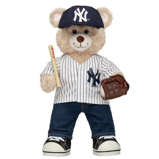 New York Yankees™ Teddy Bear Gift Set | Build-A-Bear® - US 4141