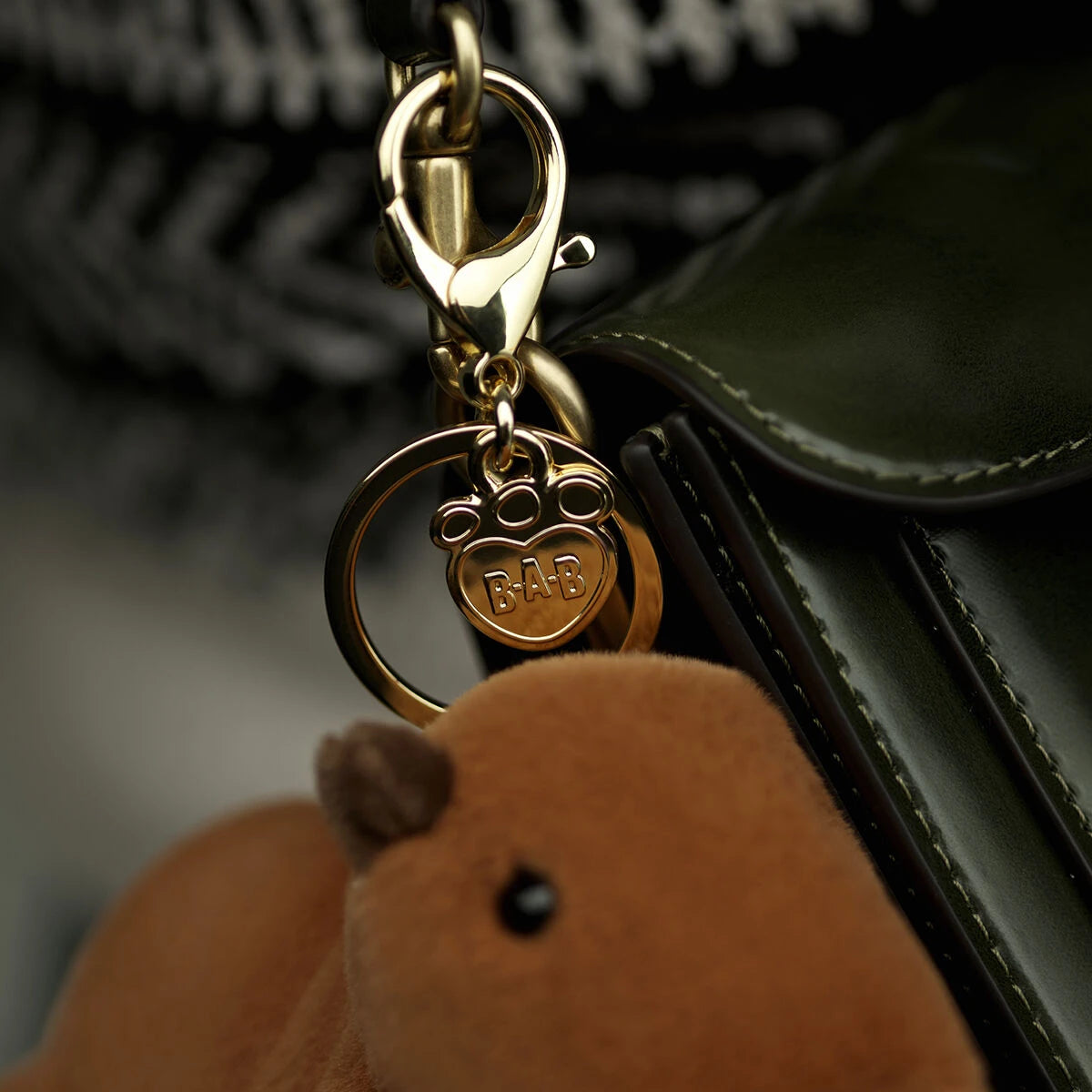 Capybara Plush Bag Charm | Build-A-Bear - US 6487