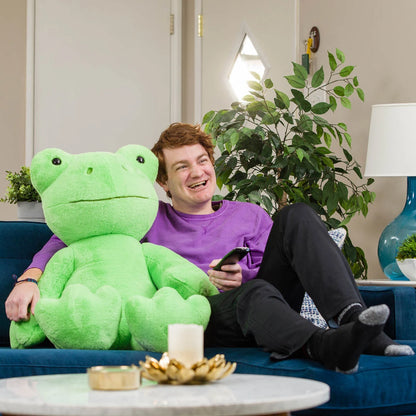 Giant Spring Green Frog Stuffed Animal | Build-A-Bear® - US 9402